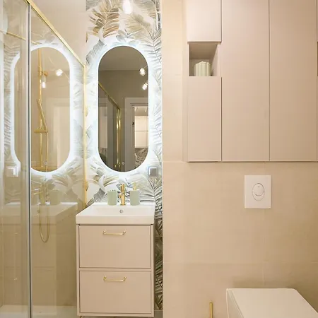 Portovo Q4apartments グダニスク