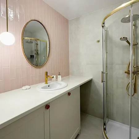 Portovo Q4apartments アパート グダニスク