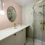 Portovo Q4apartments شقة غدانسك